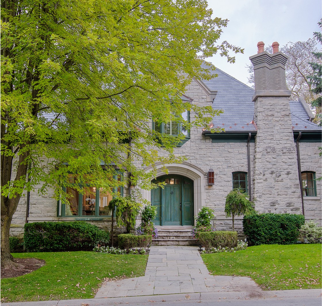 Luxury Home For Sale in Toronto